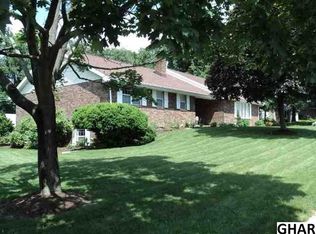 1107 Woodridge Dr, Hummelstown, PA 17036