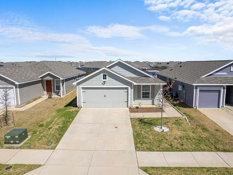 718 Trestle Dr — Photo 28