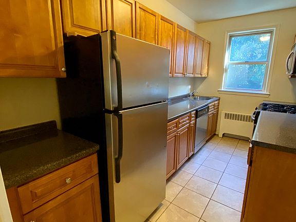 4th image of 301 Broadway #25A