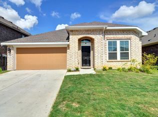 1909 Highlander Ct, Fort Worth, TX 76120