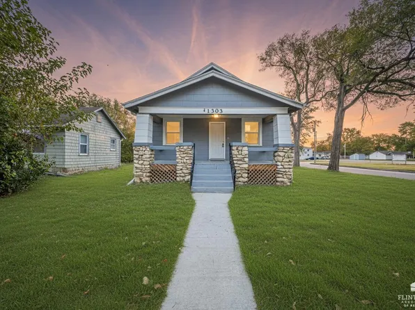1303 N Adams St, Junction City, KS 66441