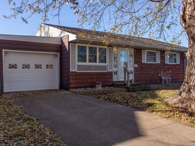 2399 Trygg Dr, Dubuque, IA, 52001