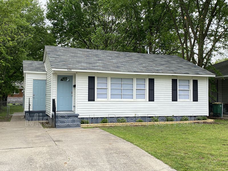 1st image of 520 Gardenia Ave