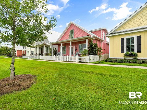 3rd image of 1113 Yellow Daisy Ln