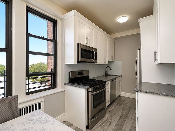 5th image of 6702 Ridge Blvd APT 4H