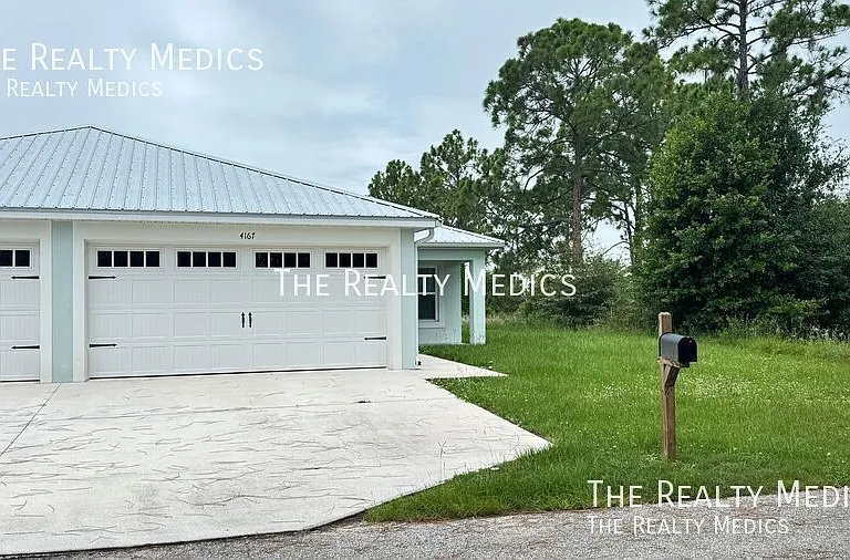 4167 Hammock Rd — Photo 4