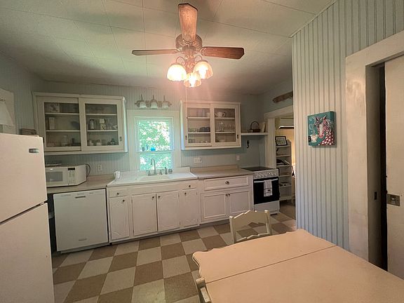 4th image of 7177 Janes Ln