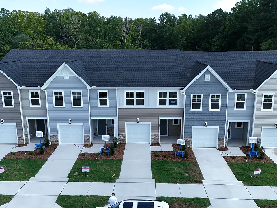 2924 Hickory Field Dr