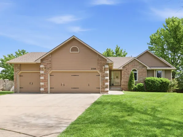 2526 N Shefford Ct, Wichita, KS 67205