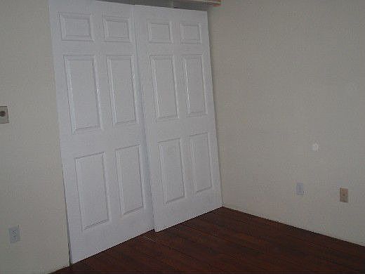 5th image of 4919 63rd Ave W