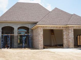 118 Cane Creek Dr, Broussard, LA 70518