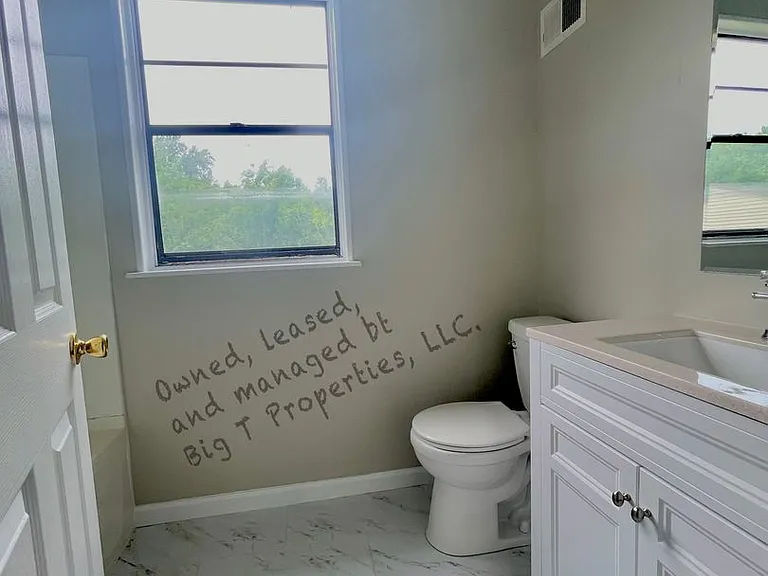 4 Regal Ct — Photo 14