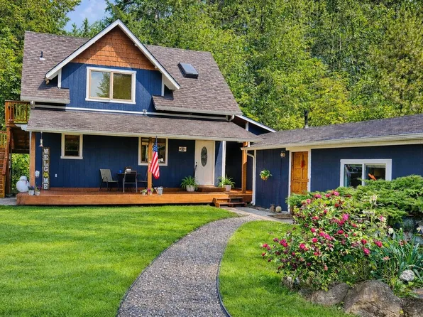 16530 Village Dr SE, Rainier, WA 98576