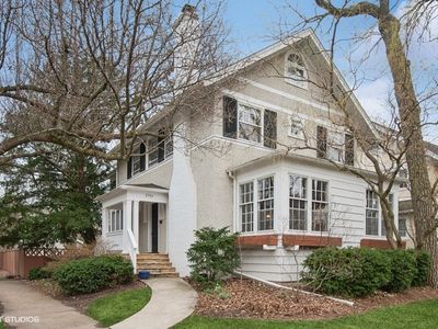 2761 Woodbine Ave, Evanston, IL, 60201