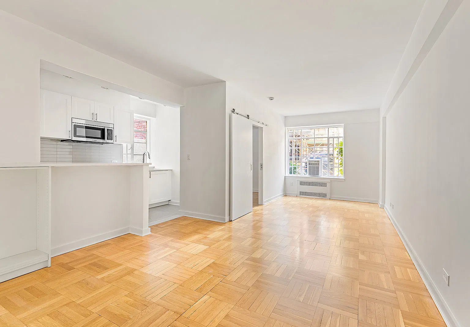 57 Montague Street — Photo 4