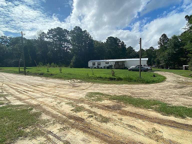 2nd image of 145 Country Ln