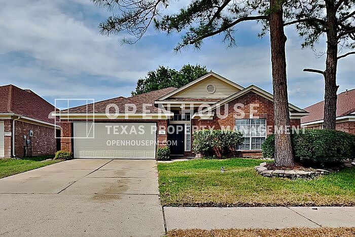 1st image of 23910 Ayscough Ln