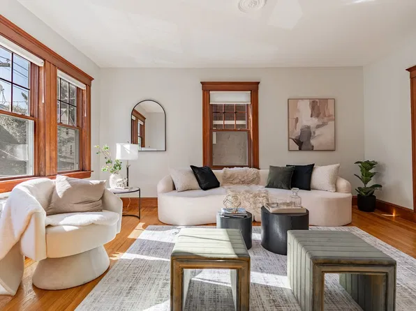 44 Boynton St #B, Jamaica Plain, MA 02130