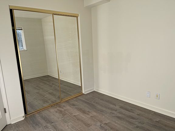 4th image of 132 Lucille Way #A