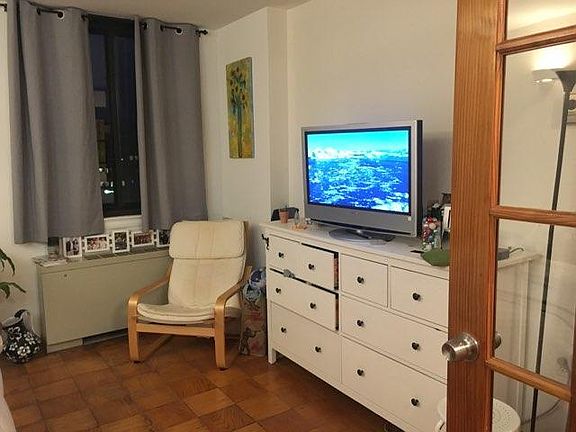 2nd image of 801 N Pitt St APT 509
