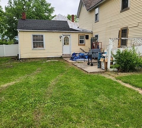 3rd image of 306 N Fulton St