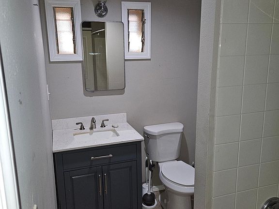 5th image of 330 Pecks Dr