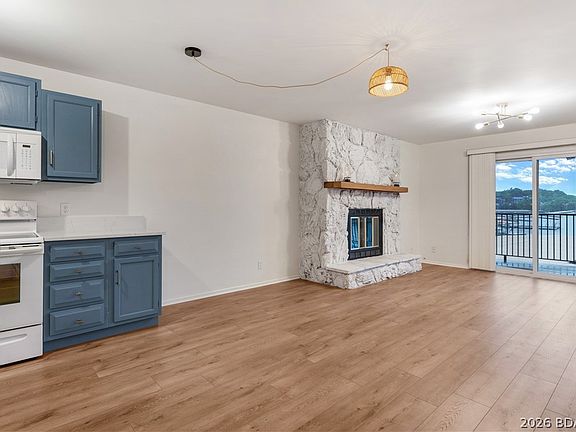 2nd image of 5499 Three Seasons Rd Unit E12