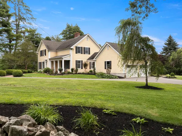 44 N Shore Road, Derry, NH 03038