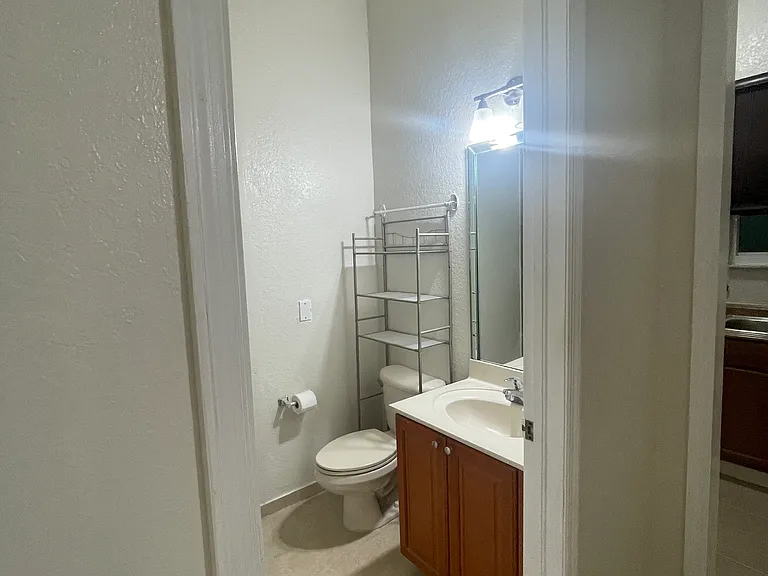 SW 133rd Ave — Photo 5