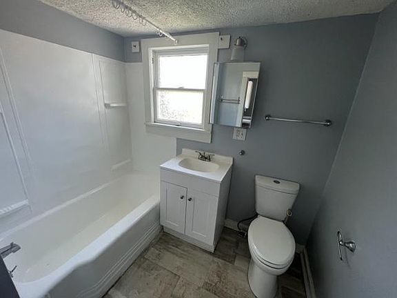 2nd image of 903 College Dr APT 3