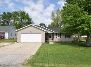 615 Gregory Ln, Otterbein, IN 47970