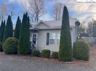 403 Ridgecrest Ave UNIT 3A, West Jefferson, NC 28694
