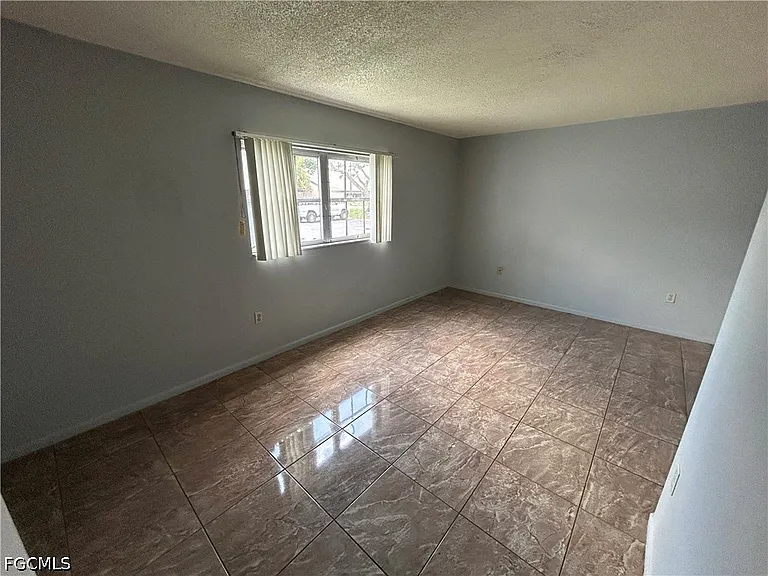 3704 Broadway #101 — Photo 9