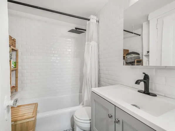 5 Charles Street image 3 of 4