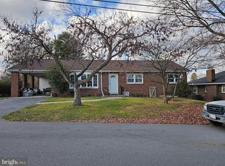 12026 Belvedere Rd, Hagerstown, MD 21742