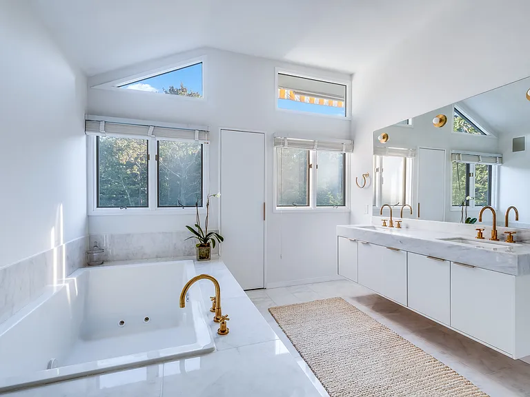 405 Hands Creek Rd — Photo 16
