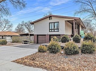 6421 Roswell Ave, Kansas City, KS 66104