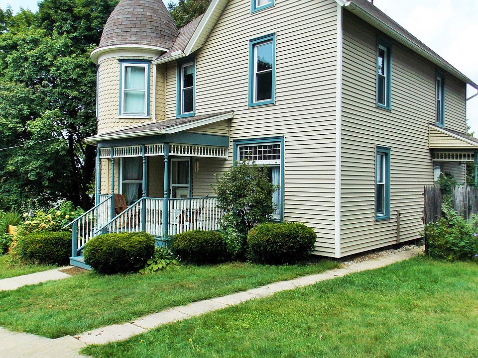 1st image of 111 E Washington Ave