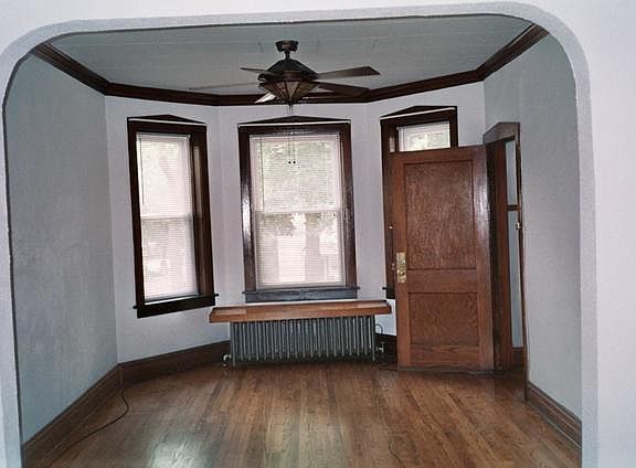 4th image of 4456 N Kenton Ave