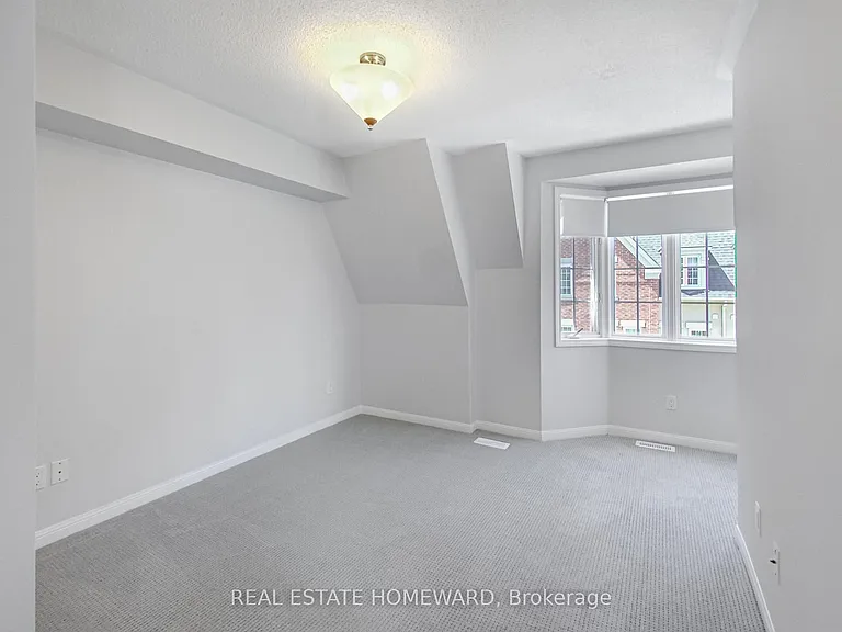 11 Niagara St #Townhouse 11 — Photo 14