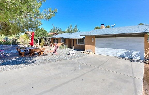 5th image of 8883 Camphor Ave