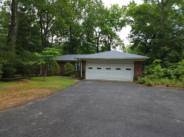 900 Linwood Dr, Cookeville, TN 38501