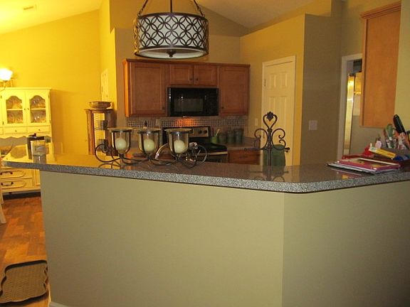 4th image of 106 Oakleigh Dr