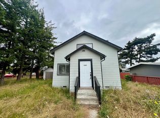 1886 15th St, North Bend, OR 97459
