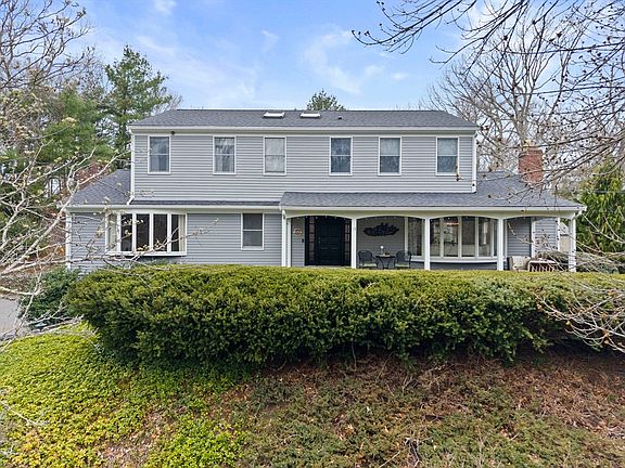 2nd image of 13 Woodvale Ave