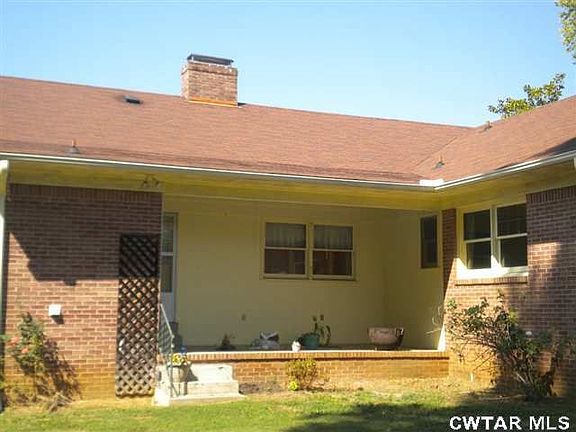 3rd image of 24 Maywood Dr