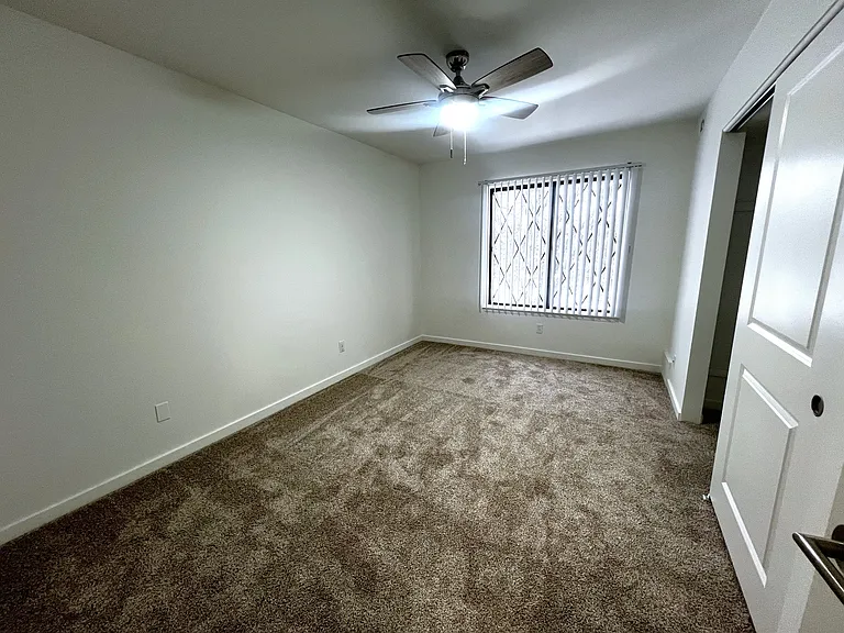 Charter Oaks Apartments — Photo 97
