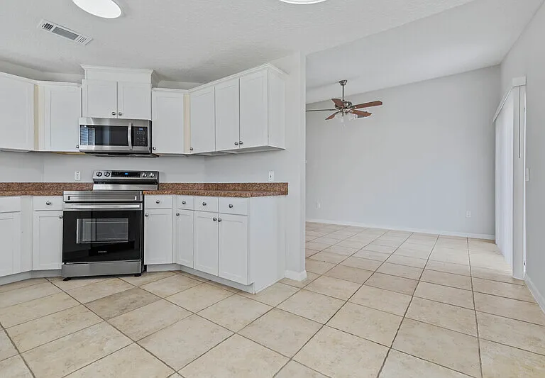 29 Wood Arbor Ln #B — Photo 11