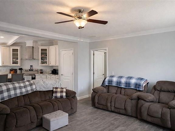 5th image of 12661 Highway 100 NW