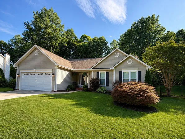 239 Windsor Forest Cir, Fletcher, NC 28732